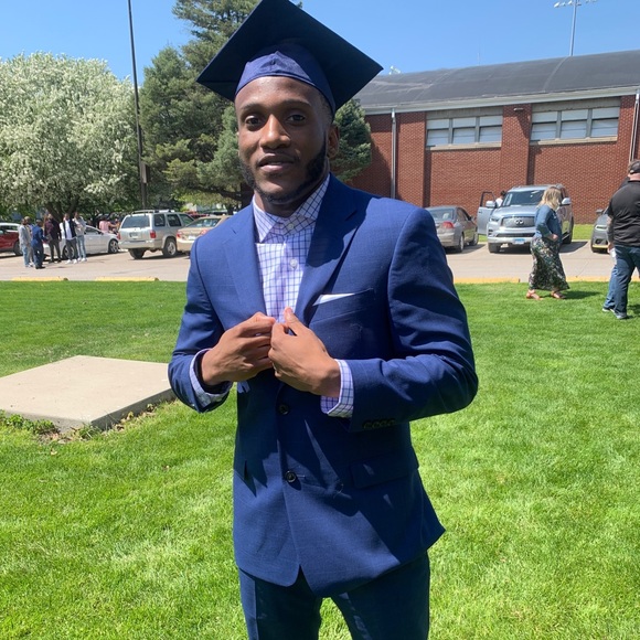 Meet your posher, Tyshon - Picture 4 of 4